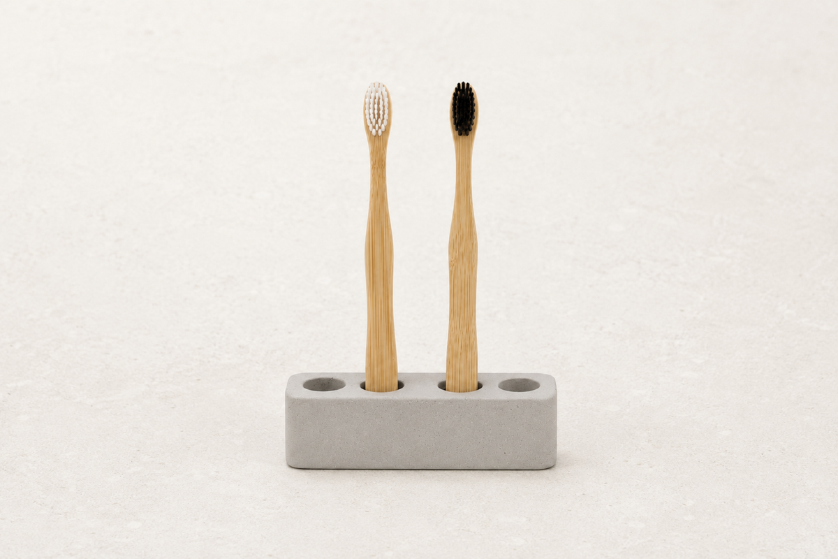 Porte-brosse à dents 4 trous ROC QUAD en béton minéral – Support pour 4 brosses à dents manuelles • 6 couleurs Minérale