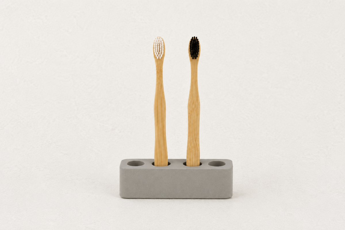 Porte-brosse à dents 4 trous ROC QUAD en béton minéral – Support pour 4 brosses à dents manuelles • 6 couleurs Minérale